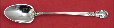 Parfait Spoon rare w/ squared shoulders 5 5/8